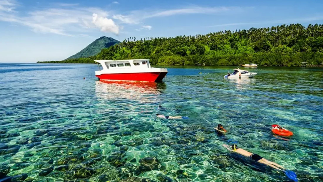 wisata bahari di Taman Nasional Bunaken