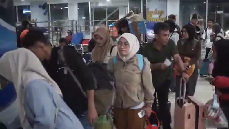 Ribuan Pemudik Berangkat Lebih Awal