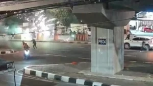 Makassar Diacak-acak Geng Motor, Remaja Diserang