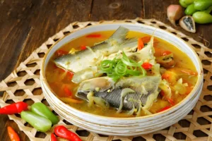 Bau Peapi Khas Mandar, Resep Ikan Kuah Kuning