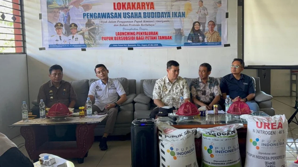 Petambak Pangkep Dapat 16 Juta Kilogram Pupuk